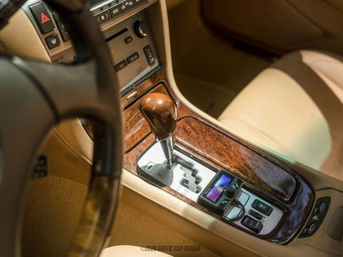 Used 2010 Lexus SC 430 Convertible RWD image 27