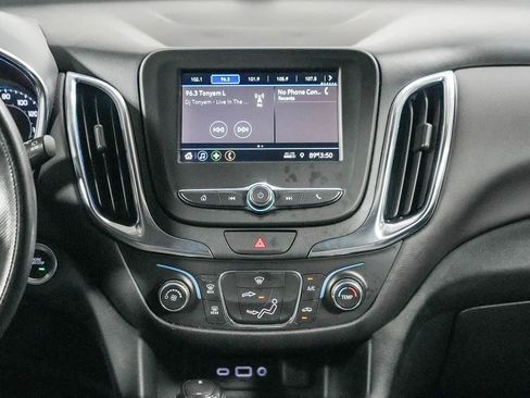 Used 2021 Chevrolet Equinox LT w/ LPO, Blackout Package FWD image 13