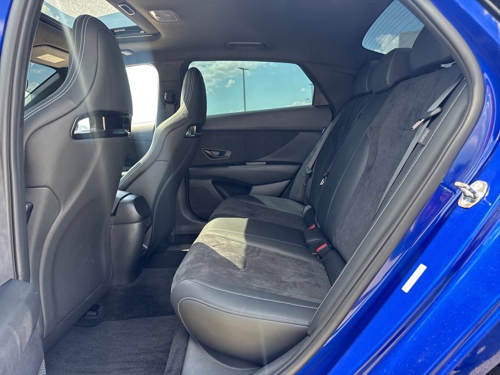 Used 2026 Hyundai Elantra N FWD image 13