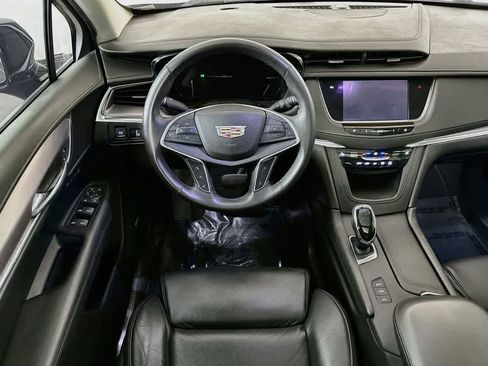 Used 2017 Cadillac XT5 Luxury w/ Driver Awareness Package AWD/4WD image 10