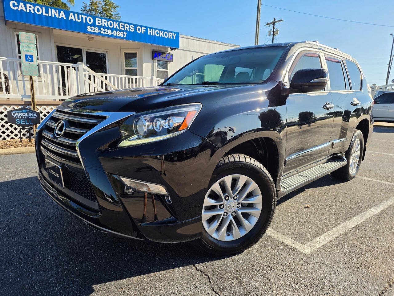 Used 2015 Lexus GX 460 w/ Premium Package AWD/4WD image 2