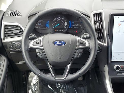 Used 2023 Ford Edge SEL w/ Convenience Package image 28