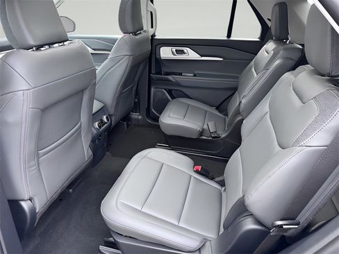 New 2026 Ford Explorer Active w/ Active Comfort Package image 30