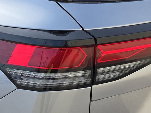 Certified 2026 Volkswagen Tiguan S FWD image 12
