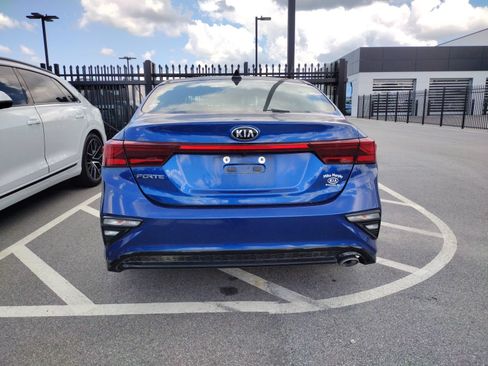 Used 2019 Kia Forte LXS FWD image 4
