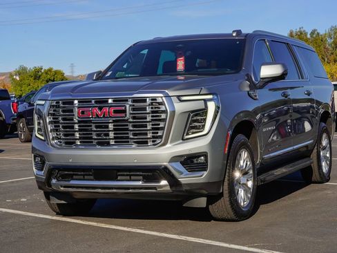 New 2026 GMC Yukon XL Denali w/ Advanced Technology Package image 2
