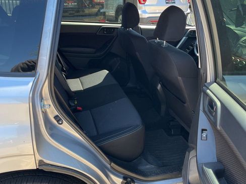 Used 2017 Subaru Forester 2.5i Premium w/ Popular Package #2A AWD/4WD image 11