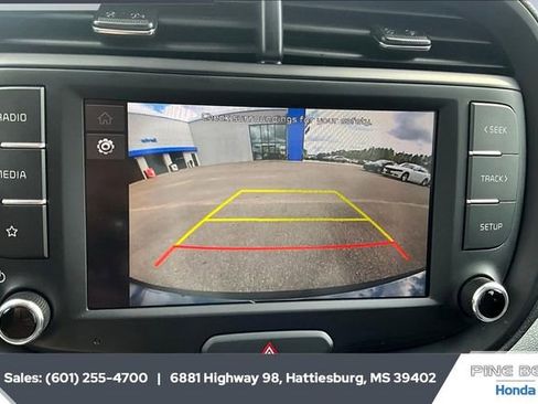 Used 2025 Kia Soul LX image 15