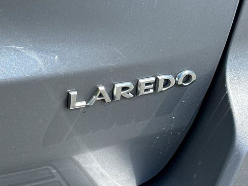 Used 2021 Jeep Grand Cherokee Laredo RWD image 26