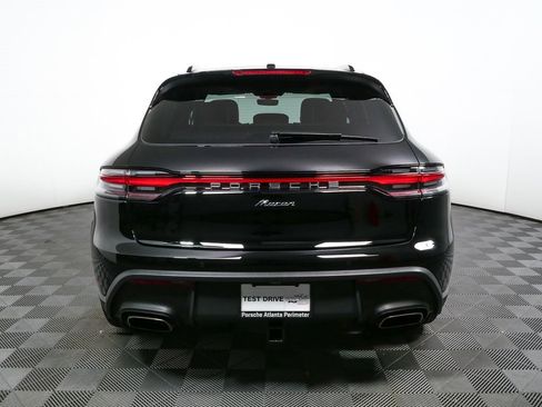 Certified 2025 Porsche Macan image 31