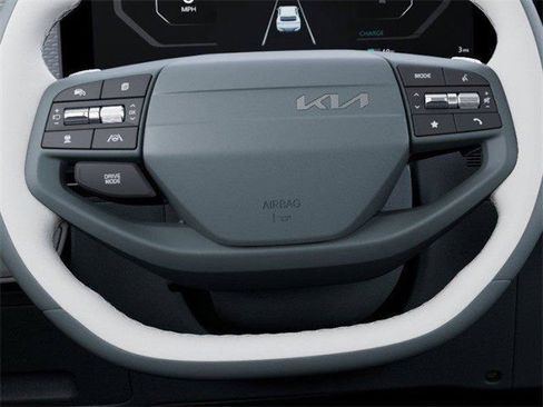Used 2025 Kia EV6 Wind RWD image 22