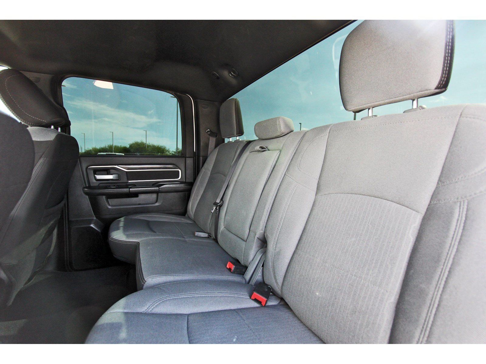 Used 2024 RAM 2500 Big Horn AWD/4WD image 31