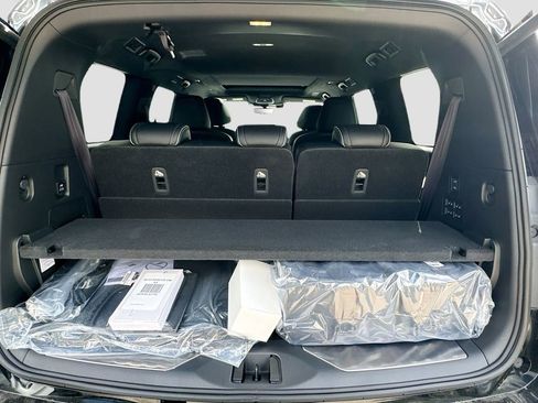 New 2026 INFINITI QX80 Autograph w/ Premium Cargo Package AWD/4WD image 29