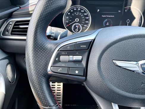 Used 2022 Genesis G70 3.3T RWD image 20