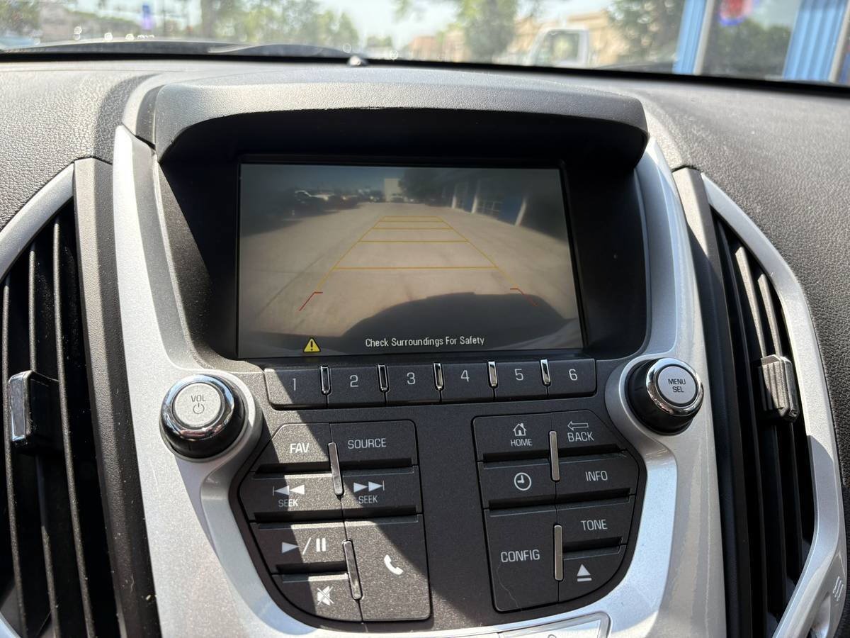 Used 2015 GMC Terrain SLE AWD/4WD image 12