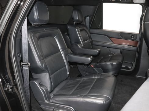 Used 2023 Lincoln Navigator L Reserve image 24