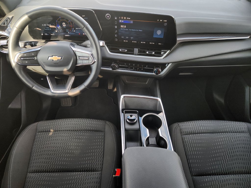 Used 2026 Chevrolet Equinox LT AWD/4WD image 25