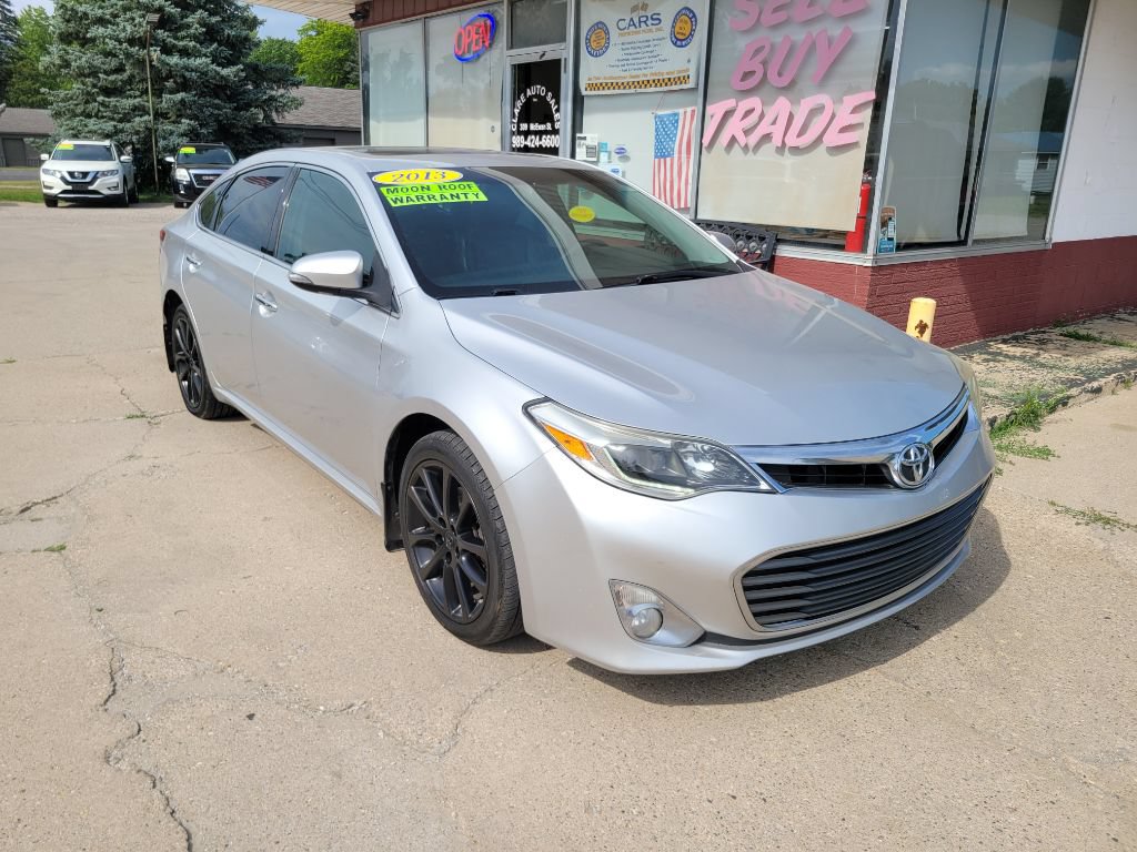 Used 2013 Toyota Avalon Limited FWD image 3