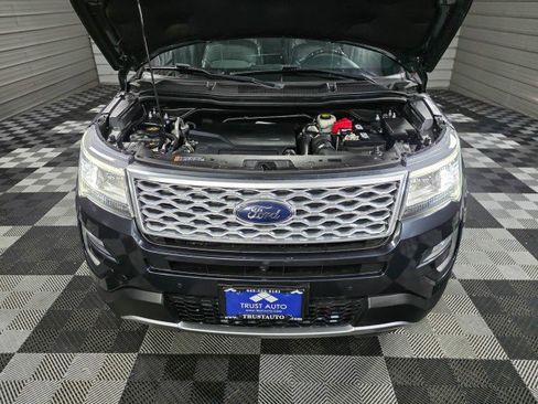 Used 2017 Ford Explorer Platinum image 39