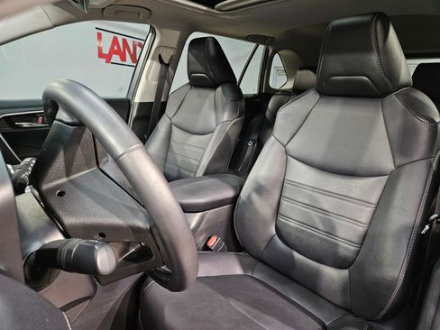 Used 2022 Toyota RAV4 XLE Premium FWD image 24