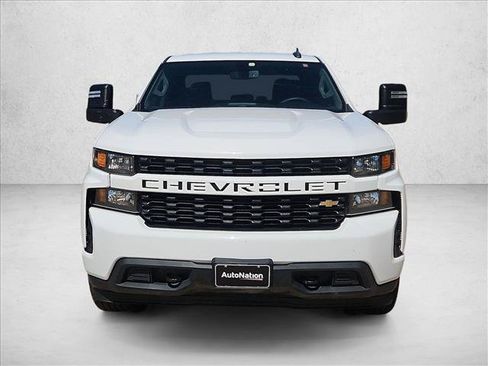 Used 2020 Chevrolet Silverado 1500 Custom w/ Custom Max Trailering Package AWD/4WD image 2