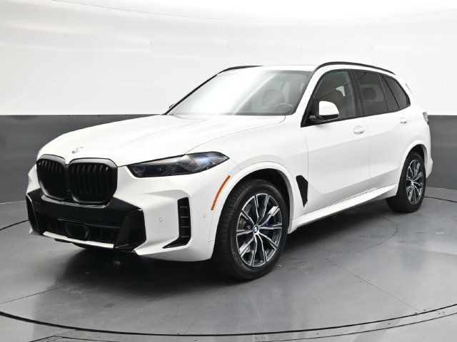 Used 2024 BMW X5 xDrive40i w/ M Sport Package AWD/4WD image 10