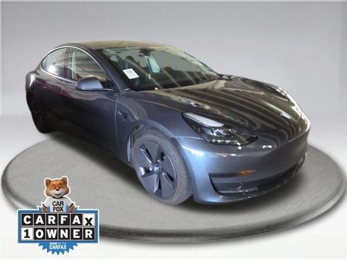 Used 2023 Tesla Model 3 Standard Range RWD image 2