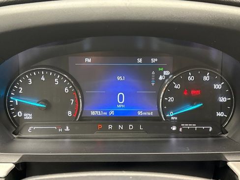 Used 2023 Ford Explorer XLT image 13