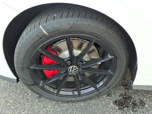 New 2026 Volkswagen Jetta GLI Autobahn FWD image 8