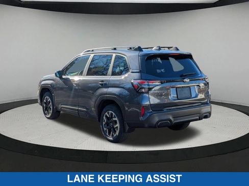 Used 2026 Subaru Forester Premium AWD/4WD image 5