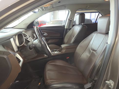 Used 2010 Chevrolet Equinox LT w/ Chrome Appearance Package FWD image 18