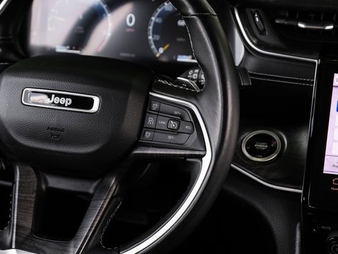 Used 2022 Jeep Grand Cherokee L Limited RWD image 24