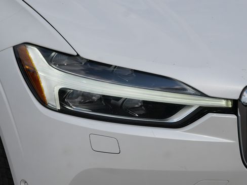 Used 2018 Volvo XC60 T5 Inscription w/ Convenience Package AWD/4WD image 16