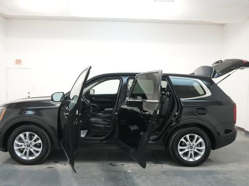 Used 2020 Kia Telluride LX image 25