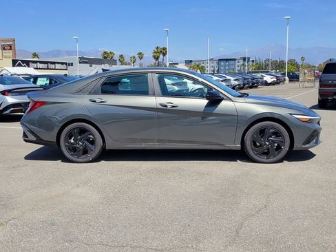 New 2026 Hyundai Elantra Sport FWD image 30