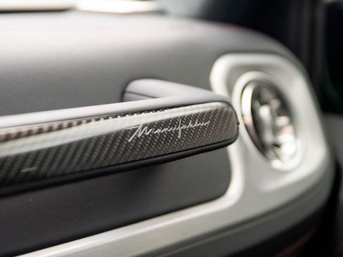 Used 2025 Mercedes-Benz G 63 AMG 4MATIC image 37