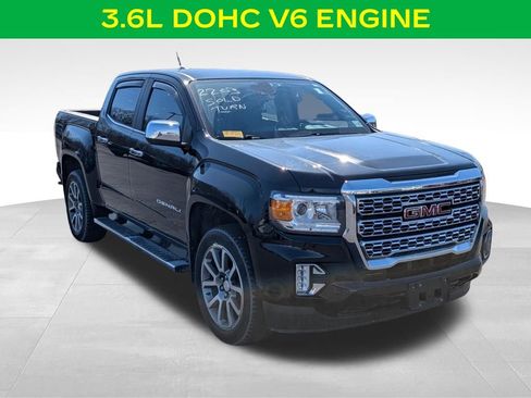 Used 2022 GMC Canyon Denali image 4