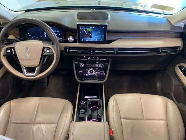 Used 2022 Lincoln Corsair Reserve w/ Equipment Group 201A AWD/4WD image 10