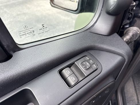 Used 2019 Mercedes-Benz Sprinter 2500 image 46