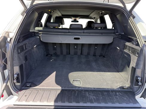 Used 2021 BMW X5 xDrive40i w/ M Sport Package AWD/4WD image 17