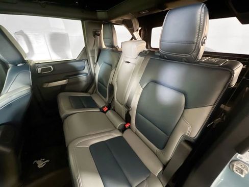 Used 2023 Ford Bronco Outer Banks AWD/4WD image 31