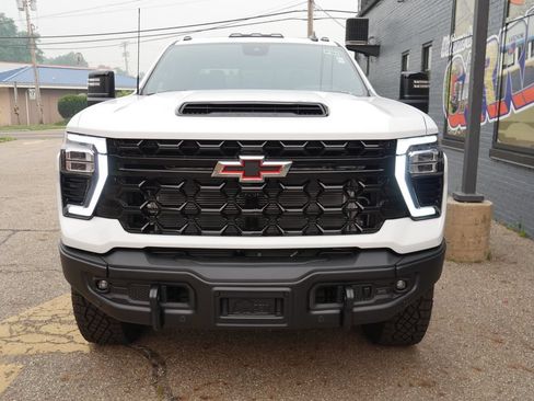 New 2026 Chevrolet Silverado 2500 ZR2 w/ ZR2 Bison Edition AWD/4WD image 47