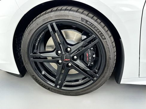 New 2026 Chevrolet Corvette Stingray Premium Cpe w/ Z51 Performance Package RWD image 30