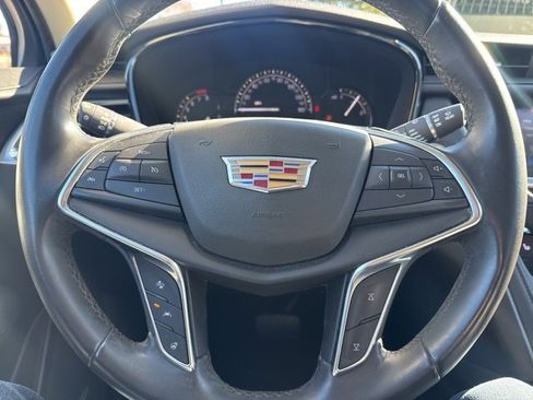 Used 2018 Cadillac XT5 Luxury w/ Driver Awareness Package image 24