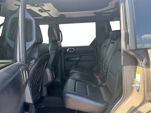 Used 2025 Ford Bronco Badlands AWD/4WD image 21