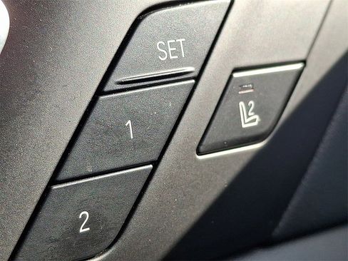 Used 2025 BMW X5 M60i image 27