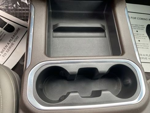 Used 2021 GMC Sierra 1500 SLT image 31