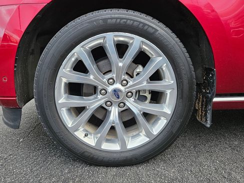 Used 2019 Ford Expedition Platinum image 13