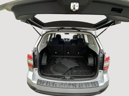 Used 2015 Subaru Forester 2.5i Premium w/ All-Weather Package AWD/4WD image 18