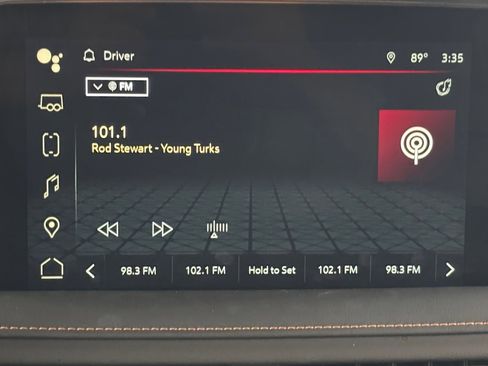 Used 2024 GMC Yukon AT4 w/ Technology Package image 8